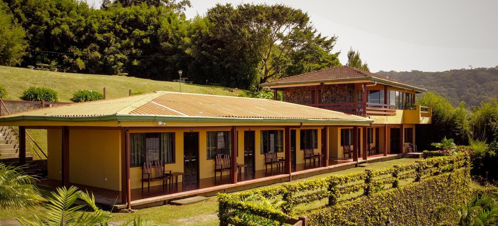 Hotel Montana Monteverde Exterior photo