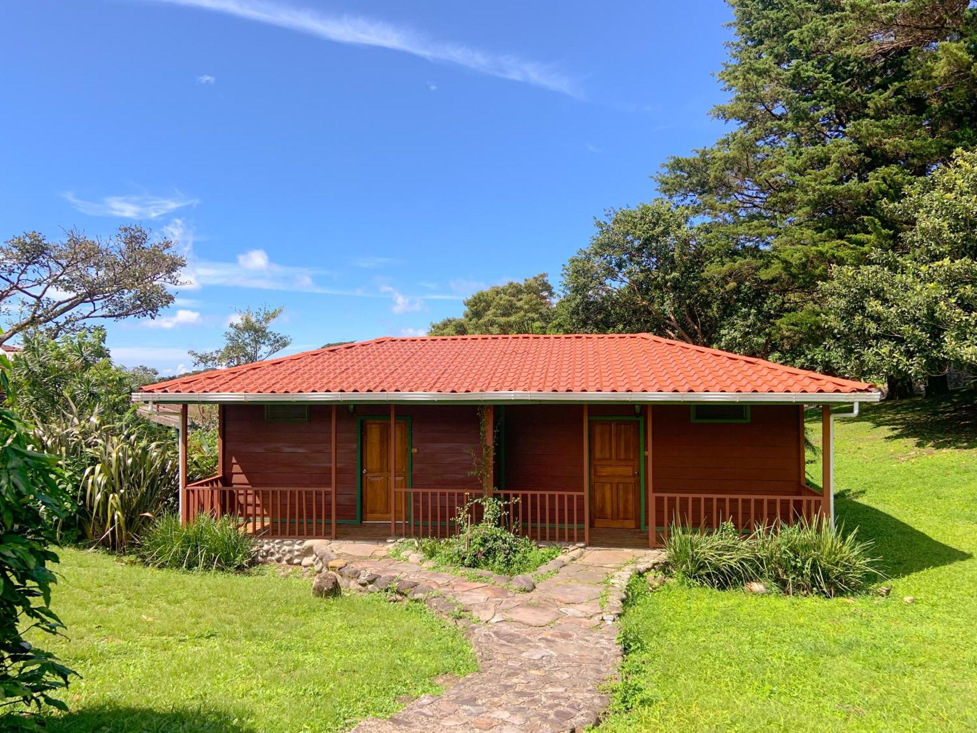 Hotel Montana Monteverde Exterior photo