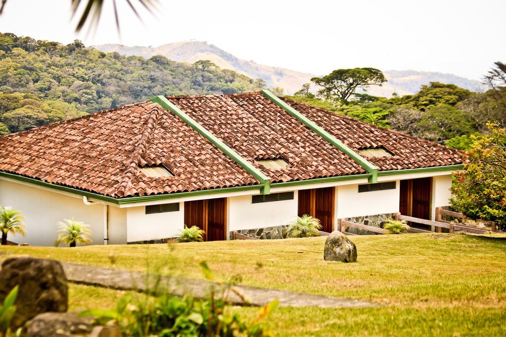 Hotel Montana Monteverde Exterior photo
