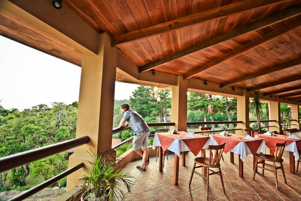 Hotel Montana Monteverde Exterior photo