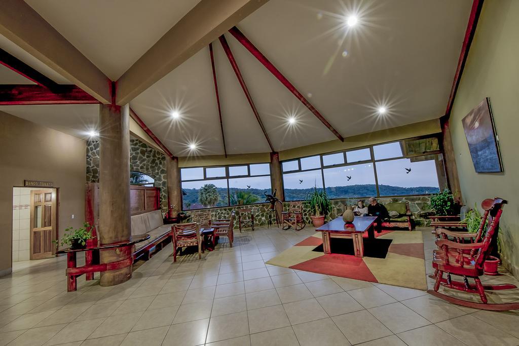 Hotel Montana Monteverde Exterior photo