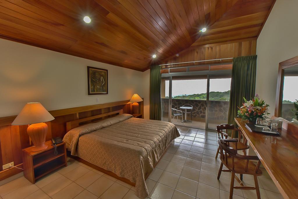 Hotel Montana Monteverde Exterior photo